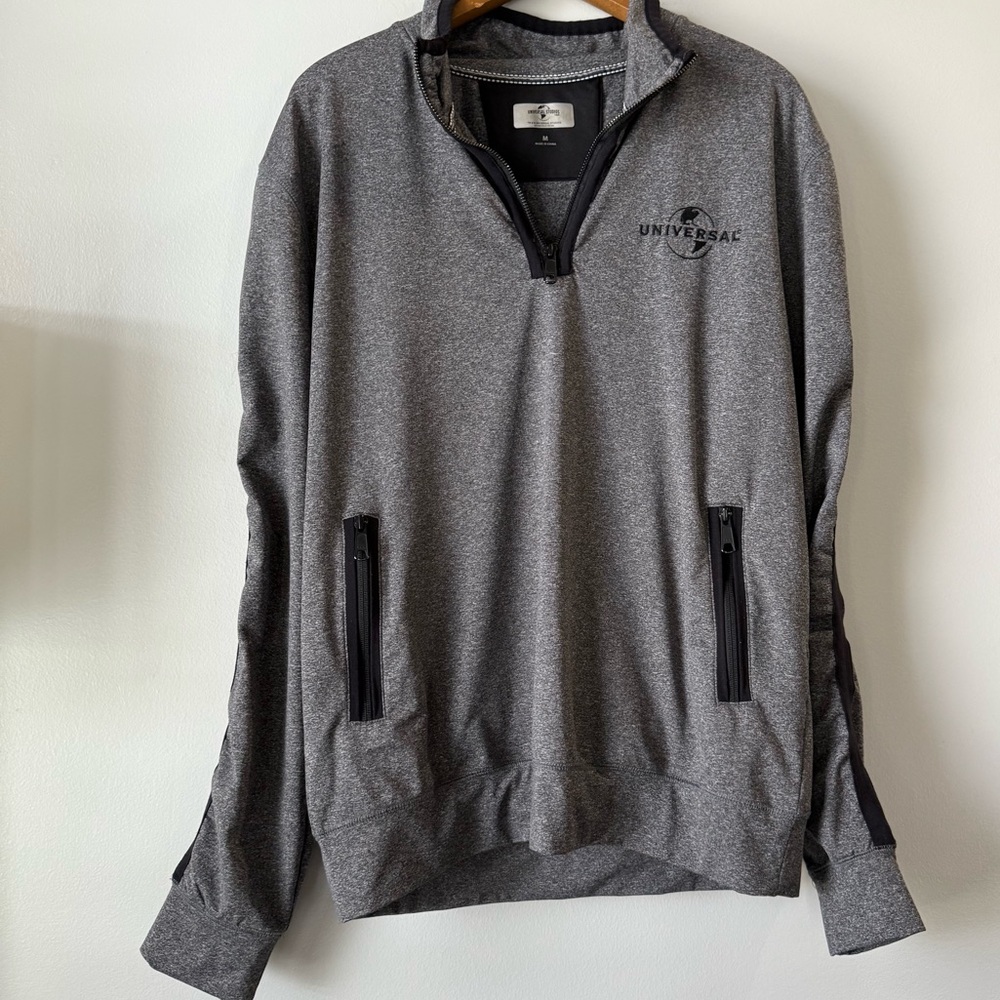 Universal Gray Men's 1/4 zip sweater size medium